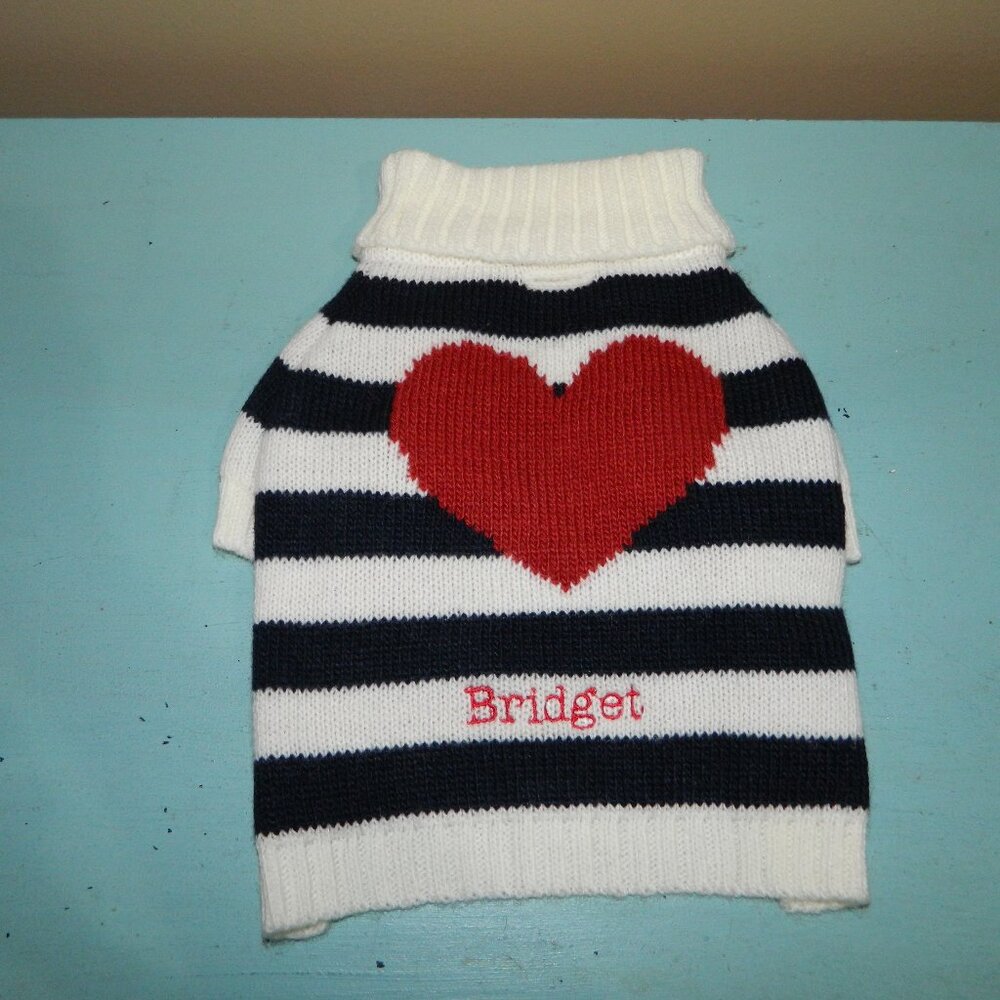 Mark & Graham Knit Dog Sweater Hearts & stripe "Bridget" Sz S (EE-46)